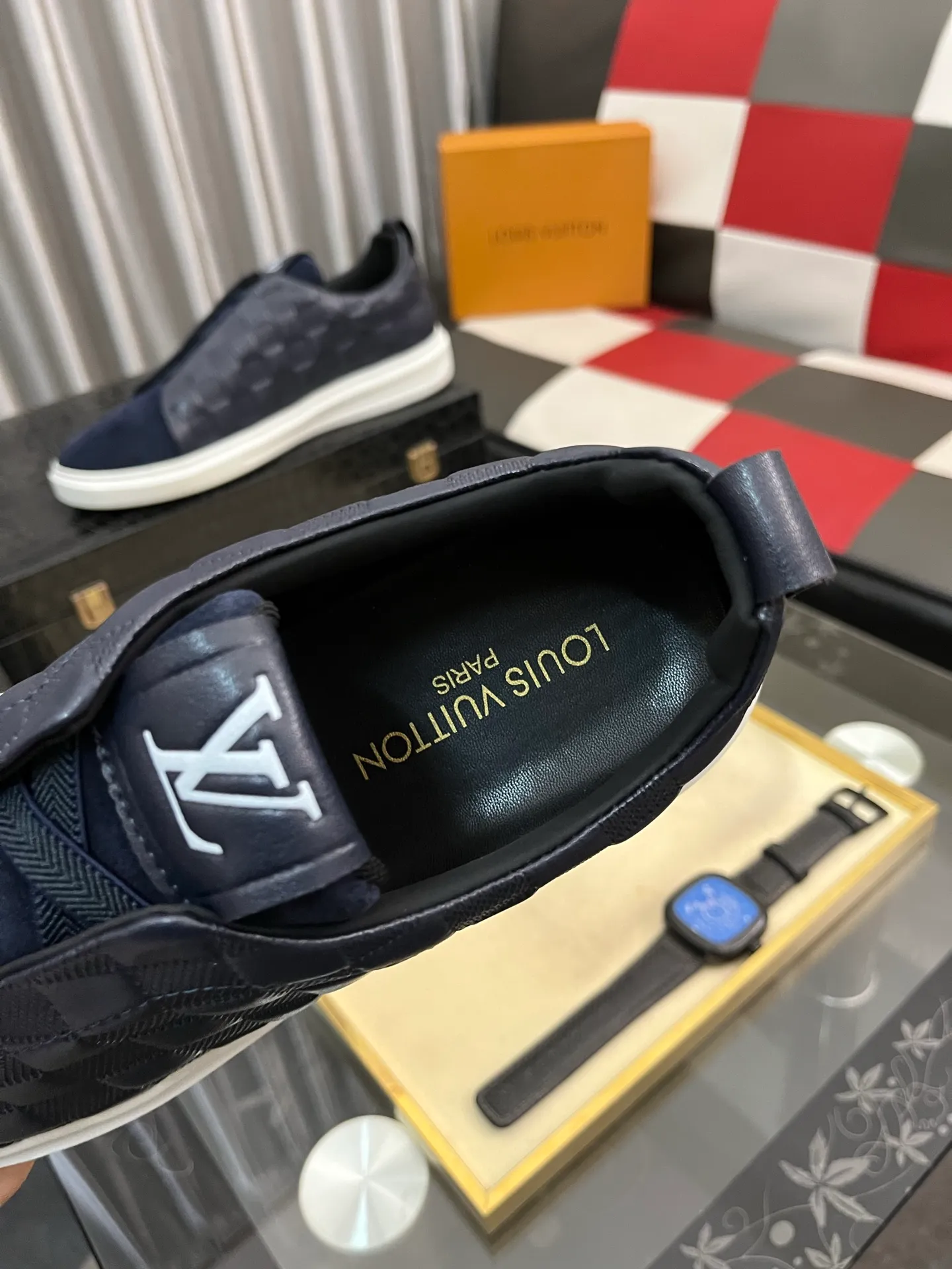 Men's shoes💰: 438⌚️⌚️"Loui* Vuitto*" LV's new Gaobang sports and casual shoes, imported first-layer cowhide ➕ imported sheepskin lining, high-end and comfortable, original outsole is light and wear-resistant! Purely handmade, details determine quality! Size 38-444️⃣Colors available